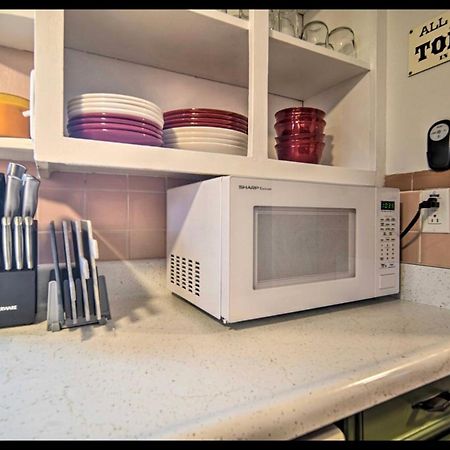 Modern Home • Family Friendly • Grill • Fireplace Ері Екстер'єр фото